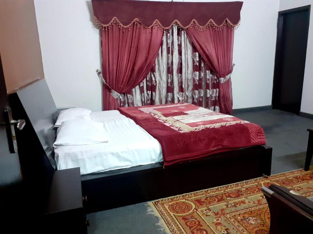 Magnum Hotel Lahore Ngoại thất bức ảnh
