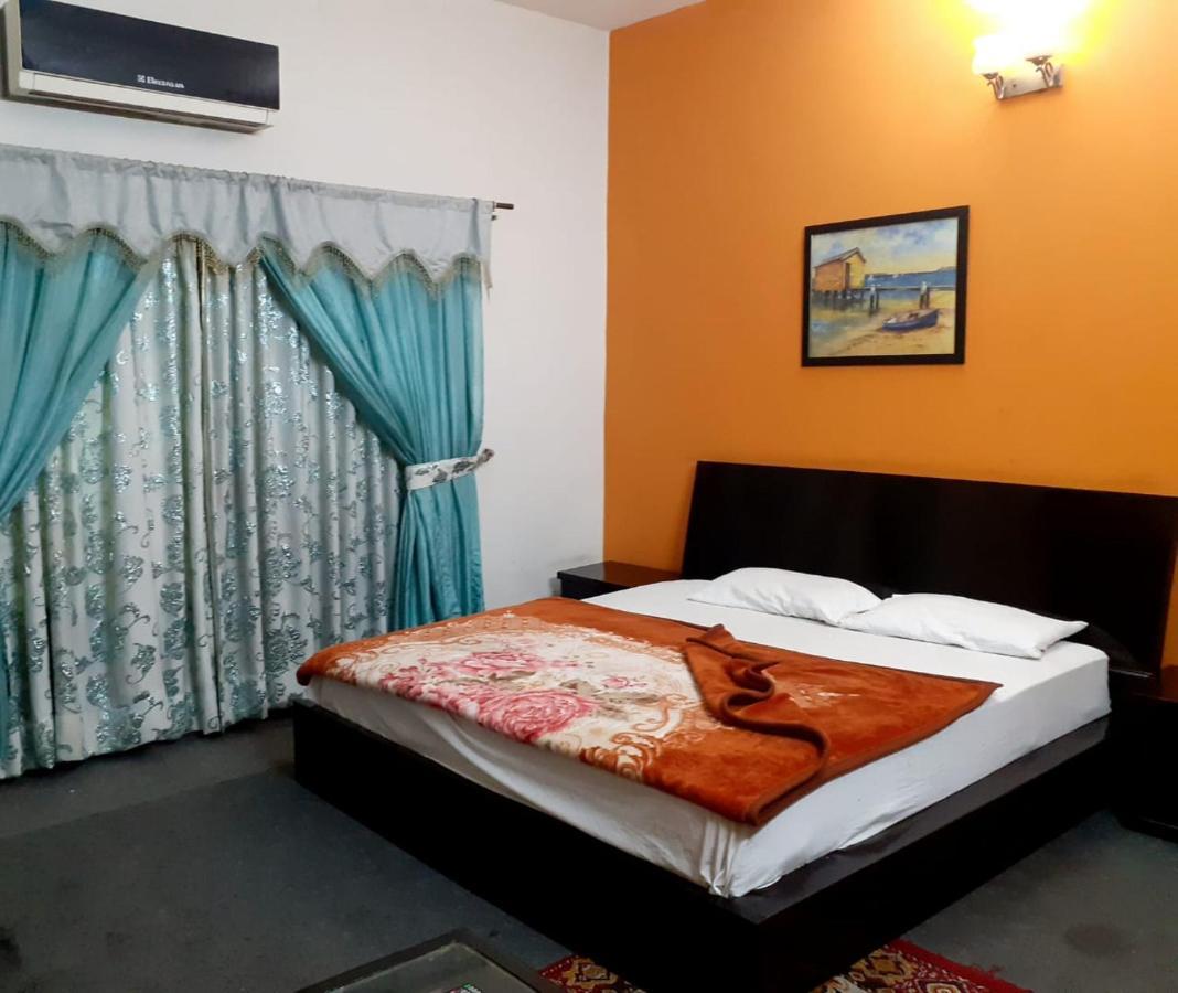 Magnum Hotel Lahore Ngoại thất bức ảnh
